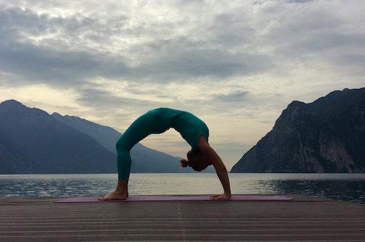 Lekcje jogi w jezyku polskim nad Jeziorem Garda